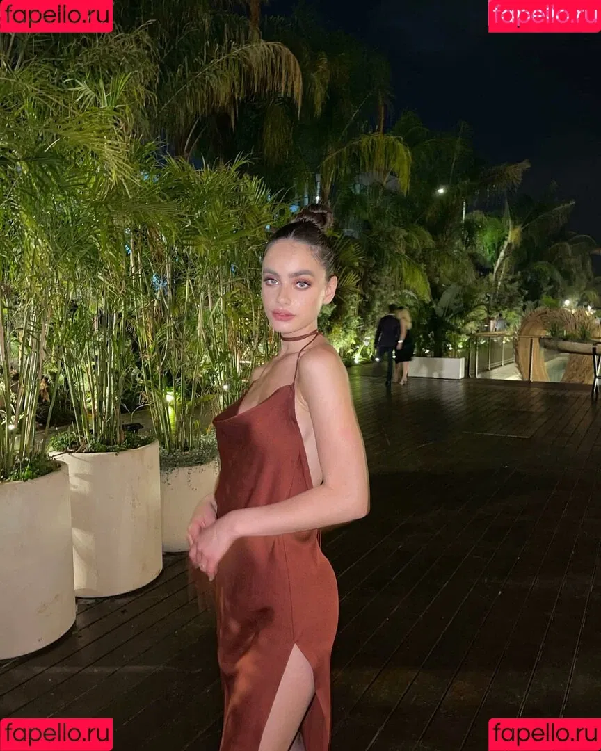 Yael Shelbia Onlyfans Photo Gallery 