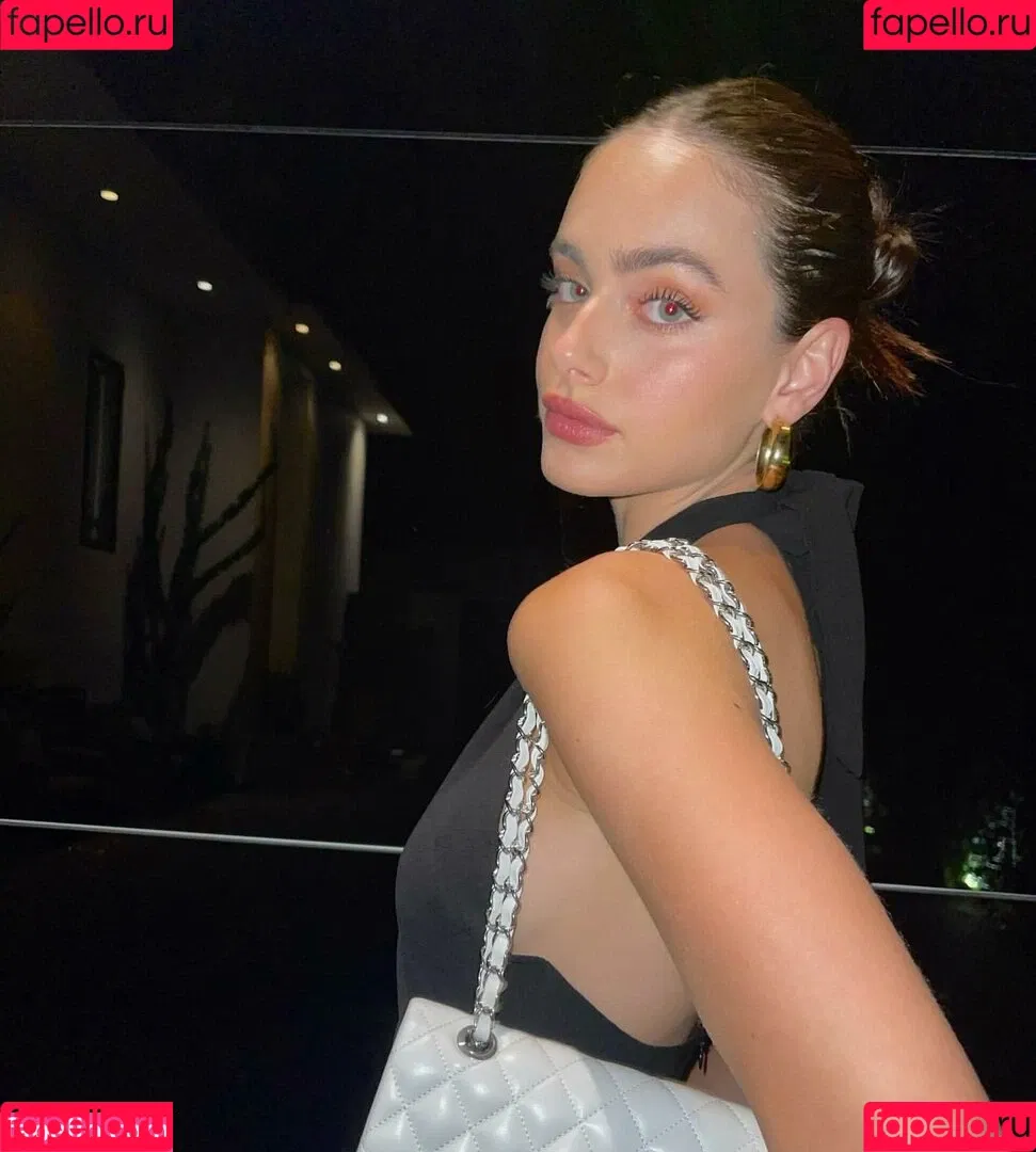 Yael Shelbia Onlyfans Photo Gallery 