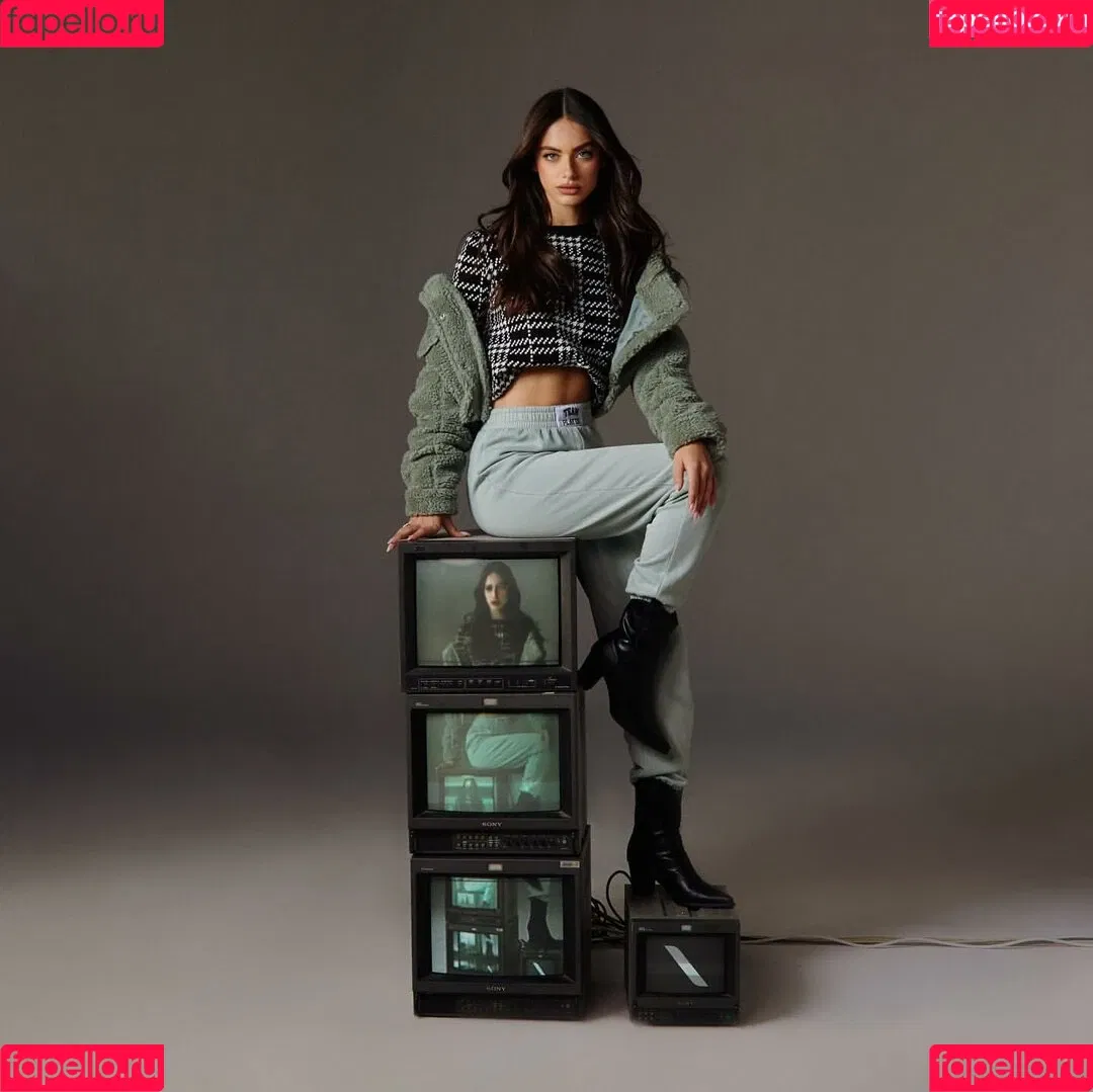 Yael Shelbia Onlyfans Photo Gallery 