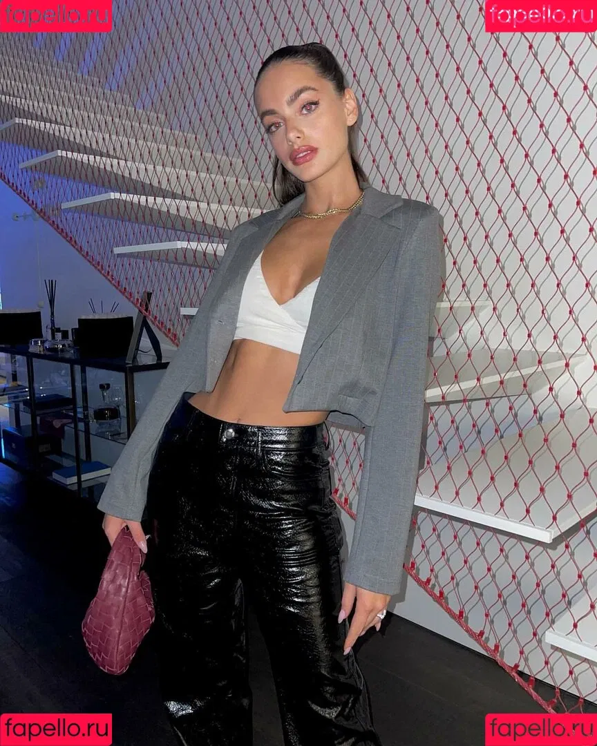Yael Shelbia Onlyfans Photo Gallery 