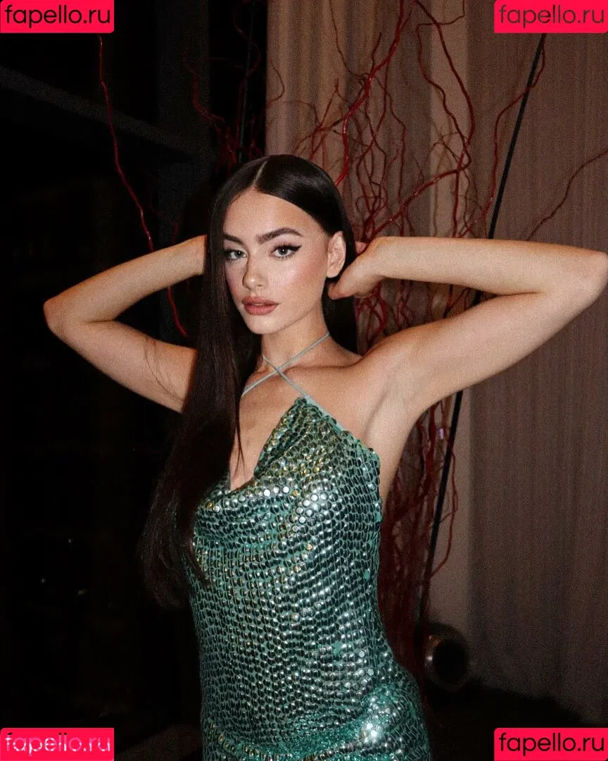 Yael Shelbia Onlyfans Photo Gallery 