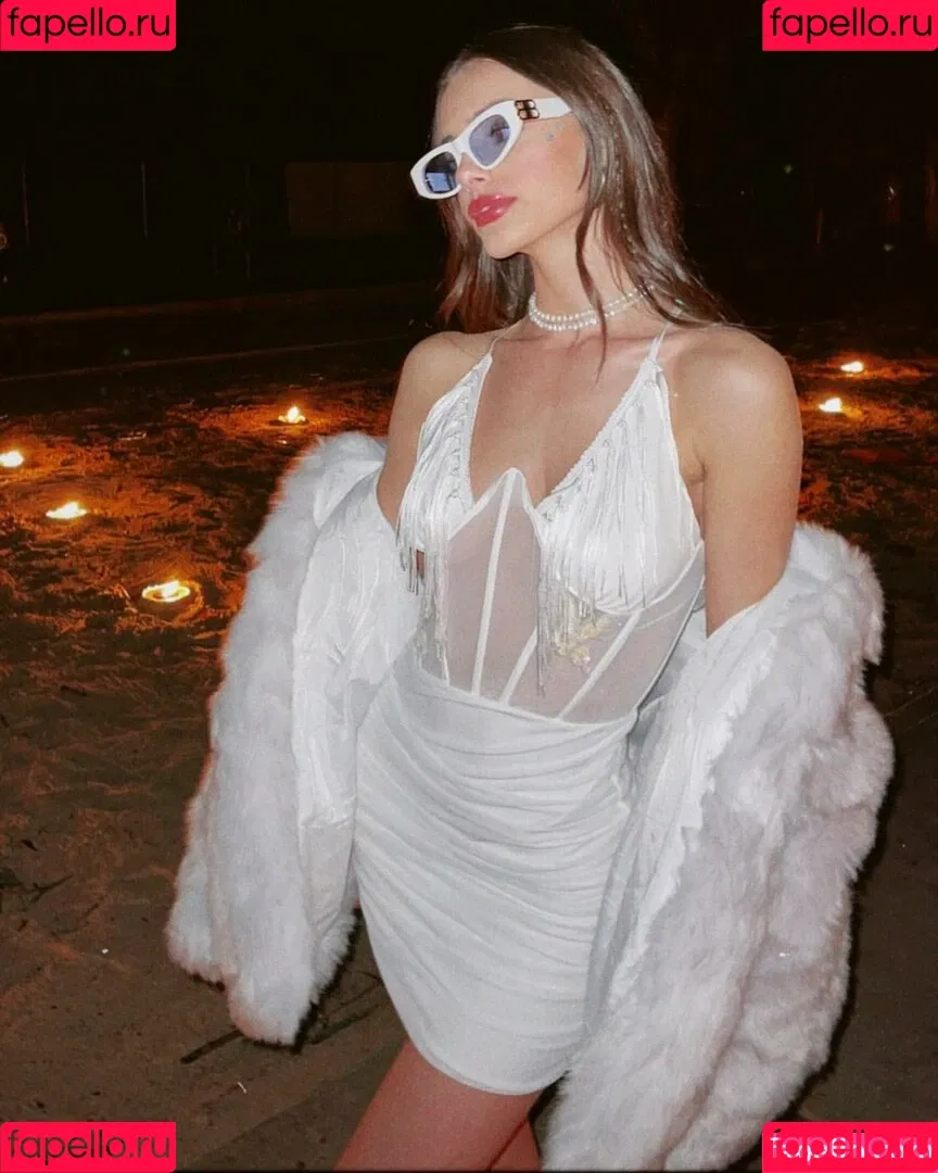 Yael Shelbia Onlyfans Photo Gallery 