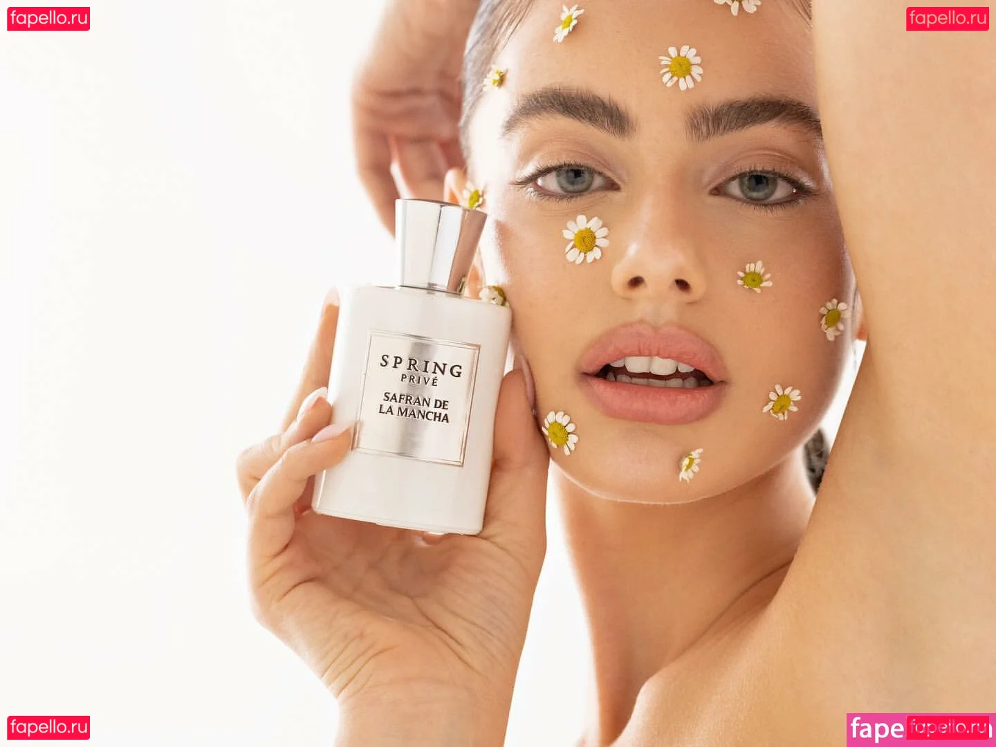 Yael Shelbia Onlyfans Photo Gallery 