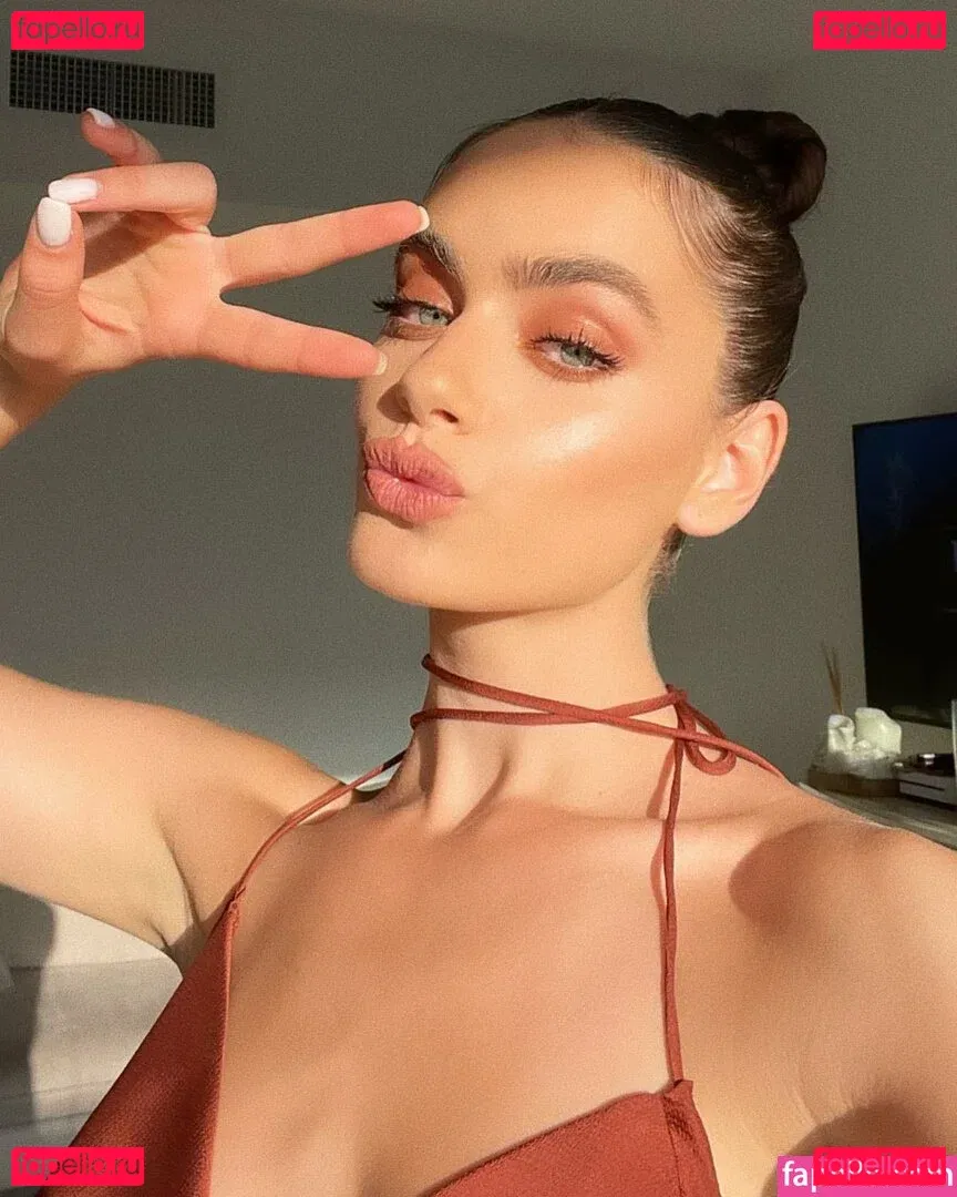 Yael Shelbia Onlyfans Photo Gallery 