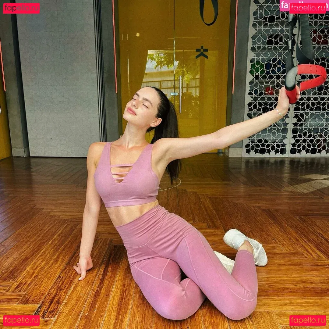 Yael Shelbia Onlyfans Photo Gallery 