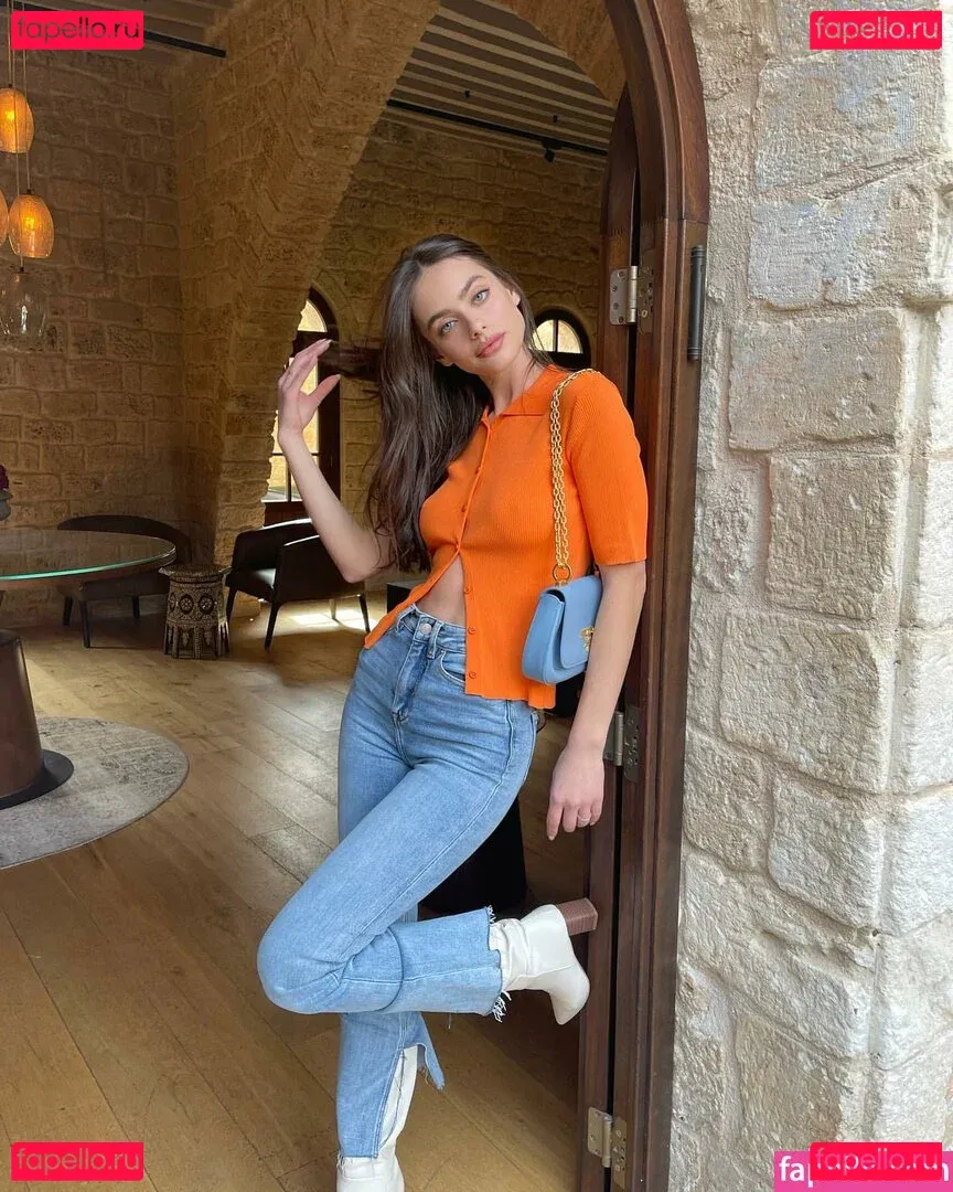 Yael Shelbia Onlyfans Photo Gallery 