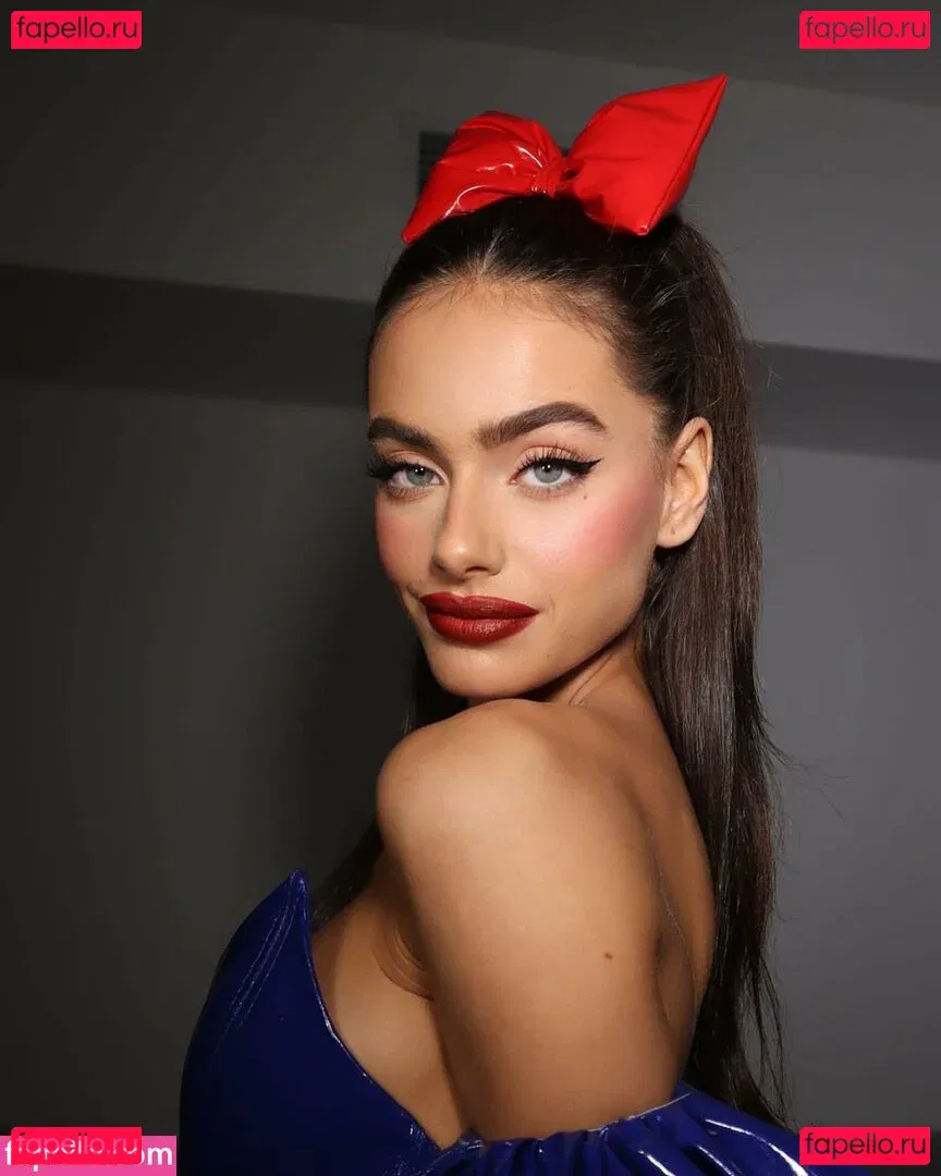 Yael Shelbia Onlyfans Photo Gallery 