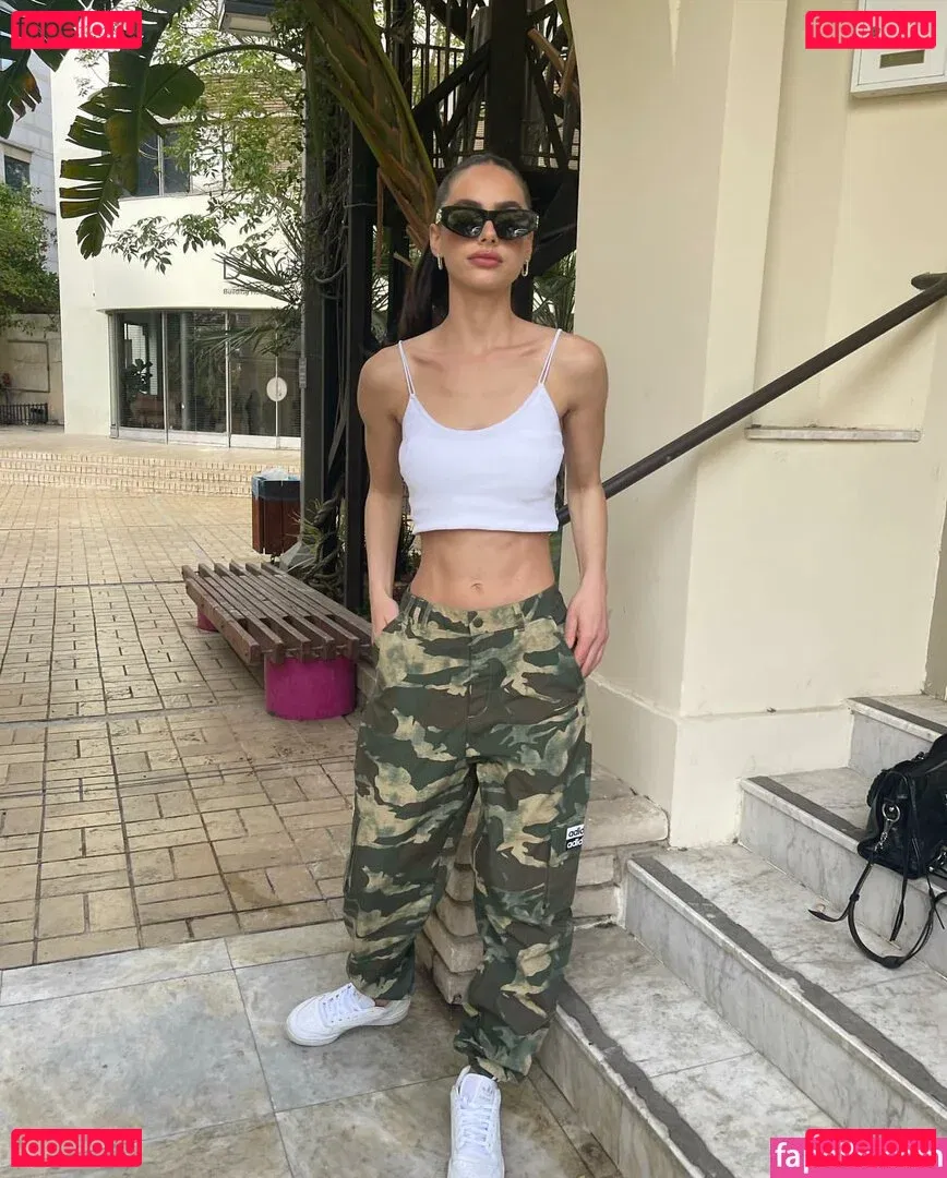 Yael Shelbia Onlyfans Photo Gallery 