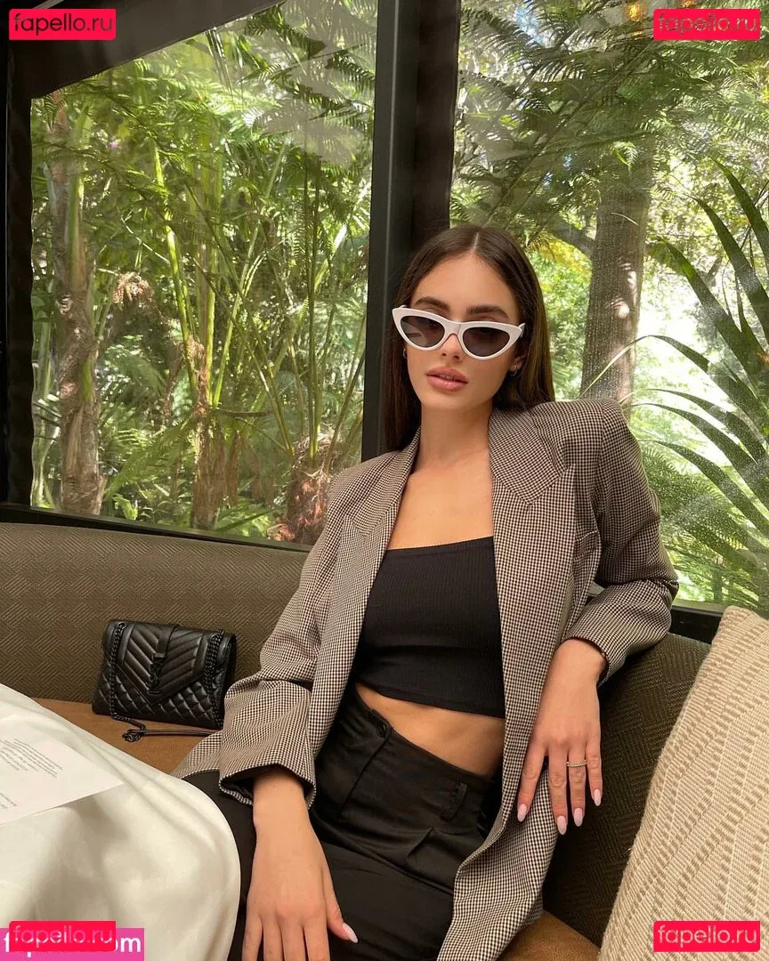 Yael Shelbia Onlyfans Photo Gallery 