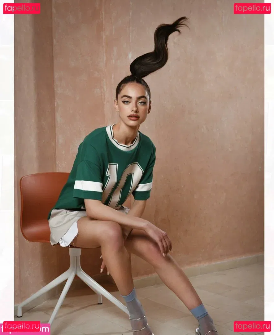 Yael Shelbia Onlyfans Photo Gallery 