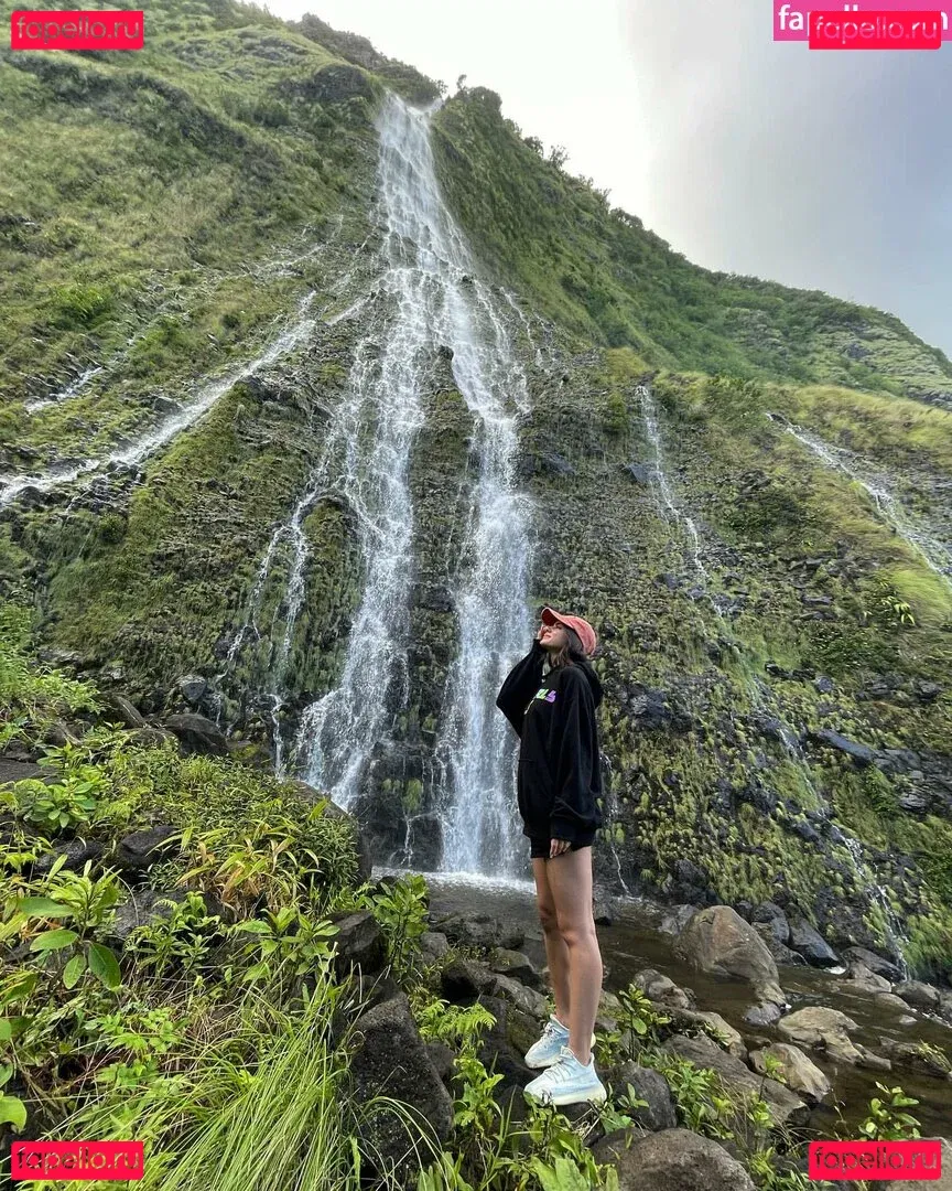 Yael Shelbia Onlyfans Photo Gallery 