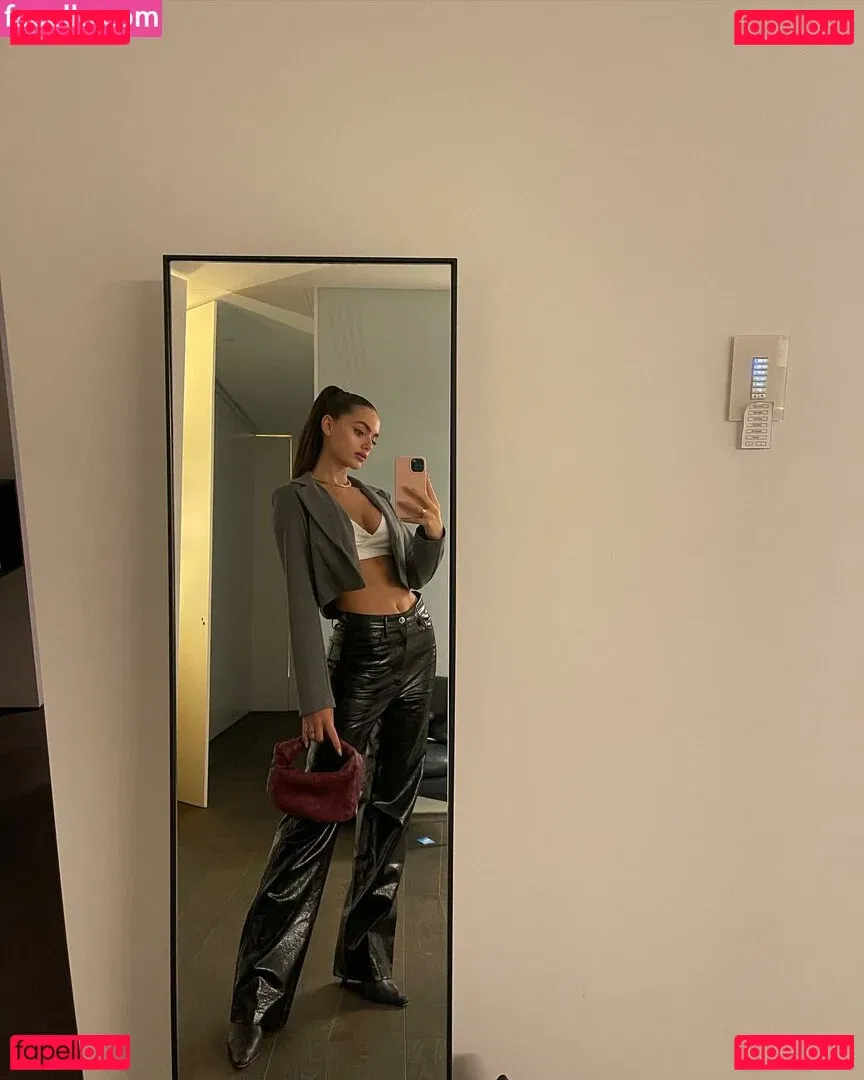 Yael Shelbia Onlyfans Photo Gallery 