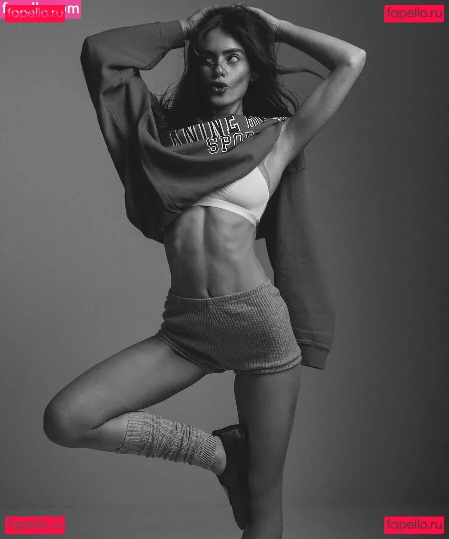 Yael Shelbia Onlyfans Photo Gallery 