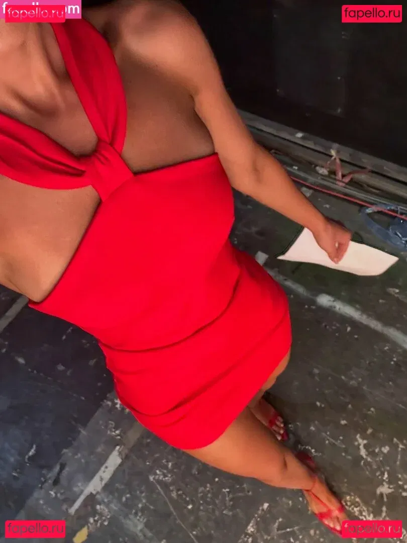 Yael Shelbia Onlyfans Photo Gallery 