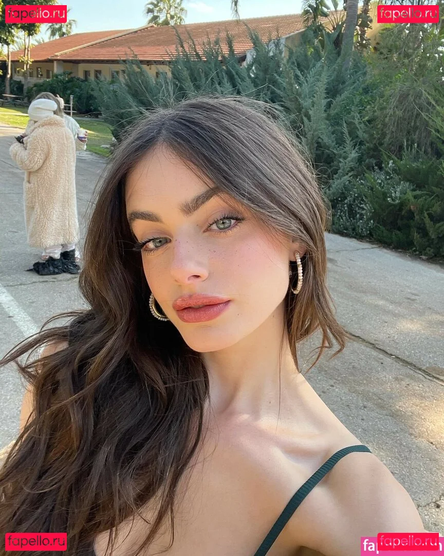 Yael Shelbia Onlyfans Photo Gallery 