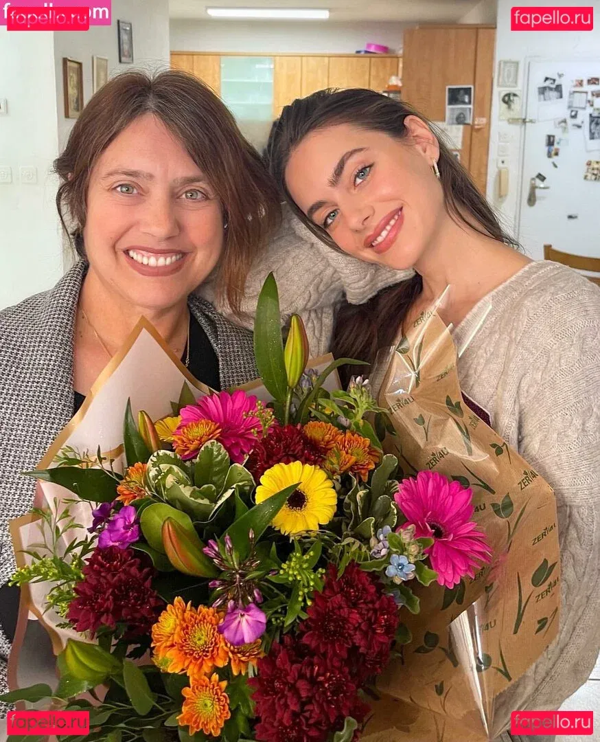 Yael Shelbia Onlyfans Photo Gallery 