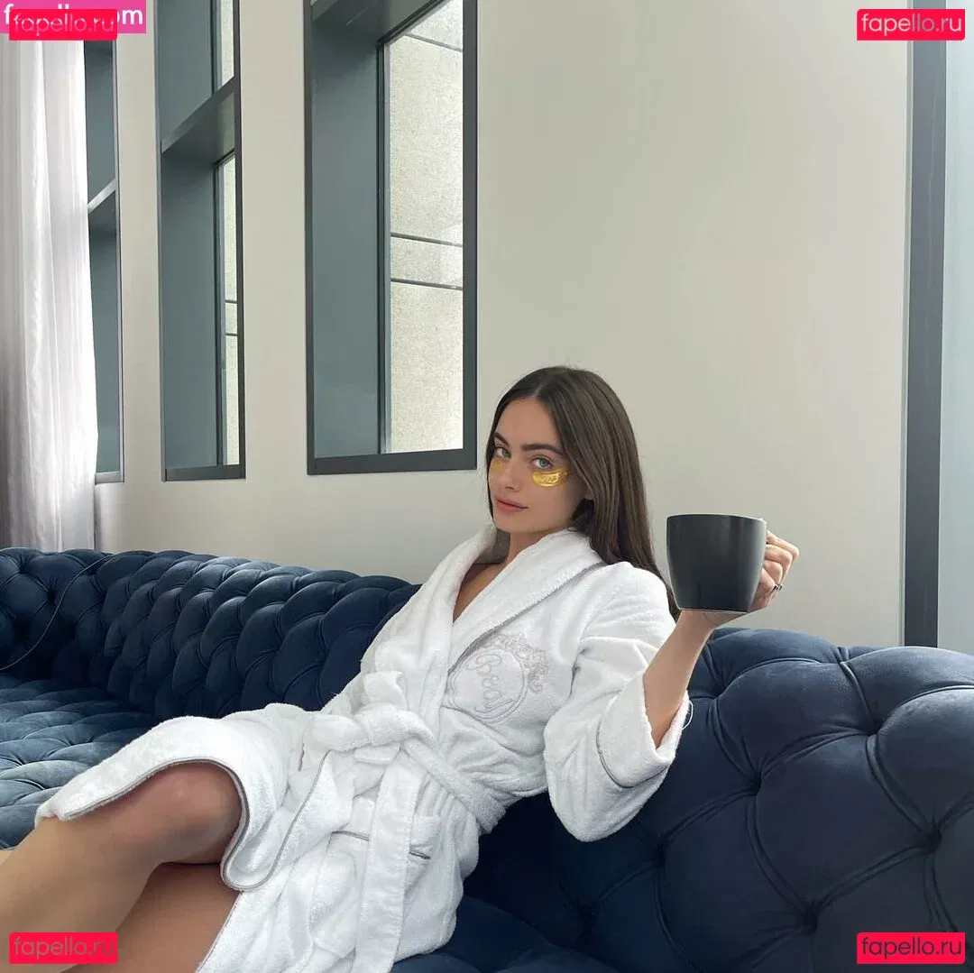 Yael Shelbia Onlyfans Photo Gallery 