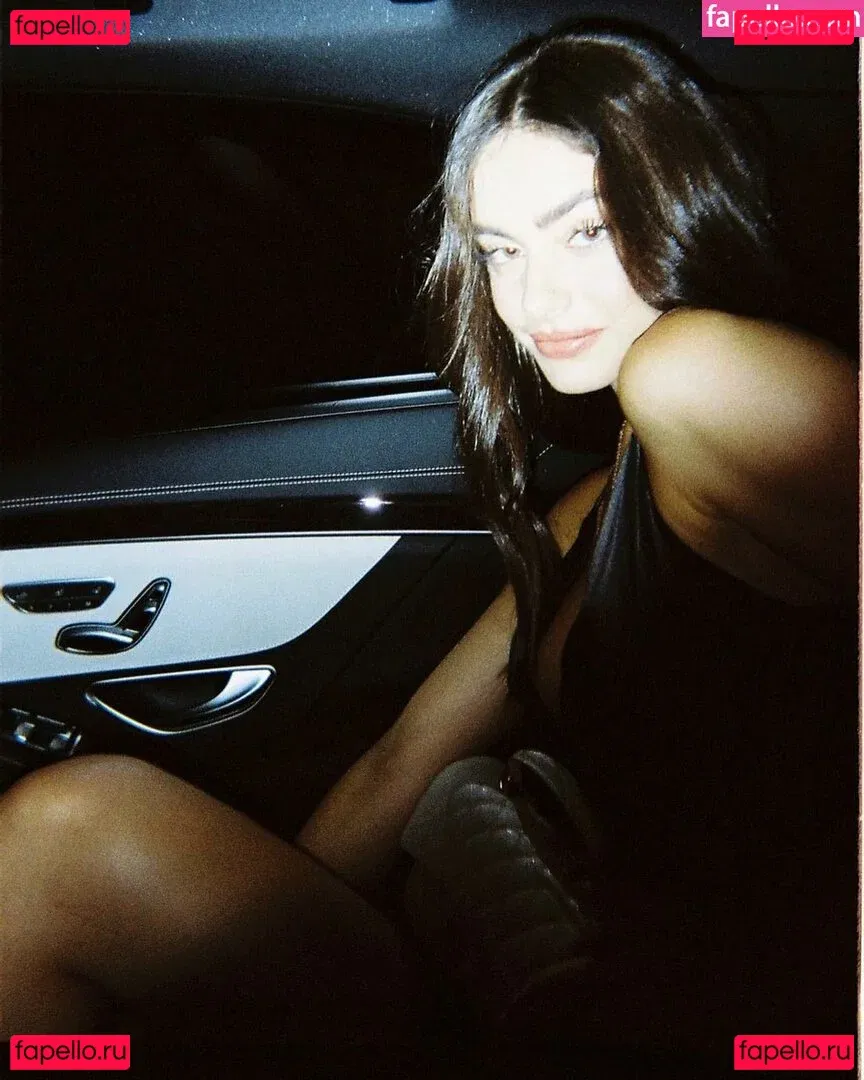 Yael Shelbia Onlyfans Photo Gallery 