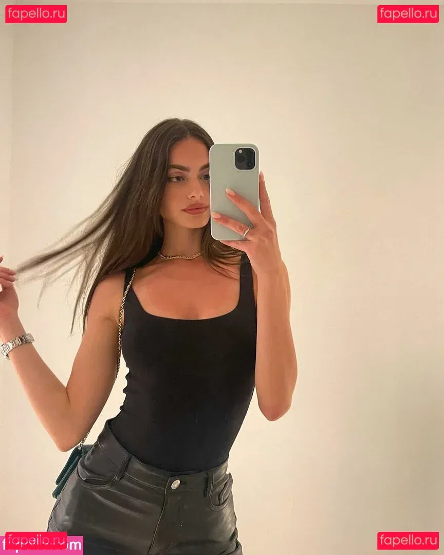 Yael Shelbia Onlyfans Photo Gallery 