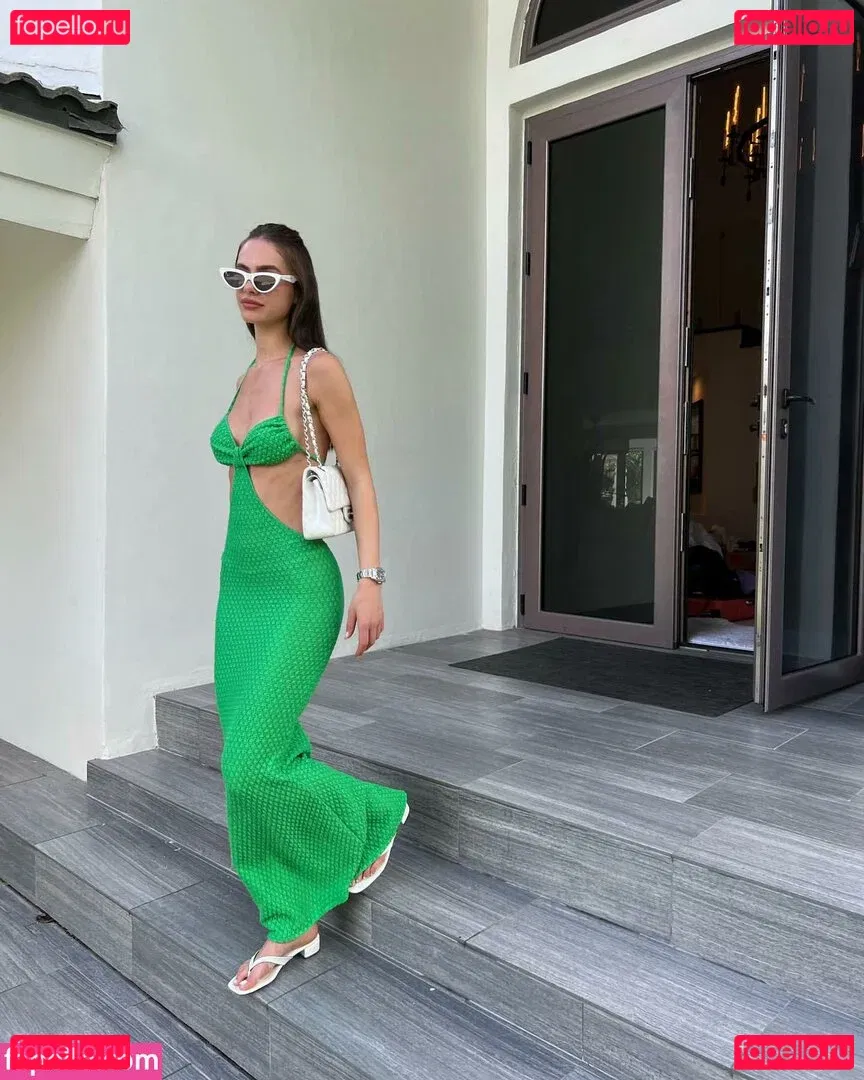 Yael Shelbia Onlyfans Photo Gallery 