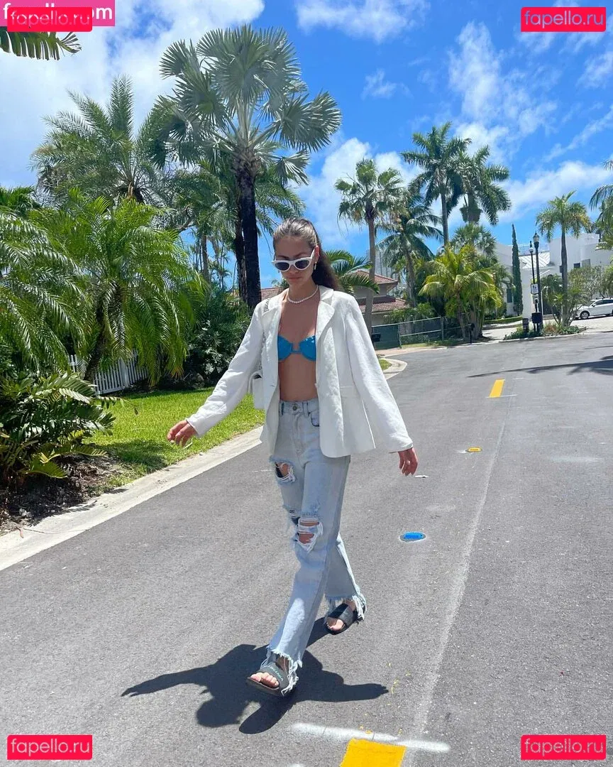 Yael Shelbia Onlyfans Photo Gallery 