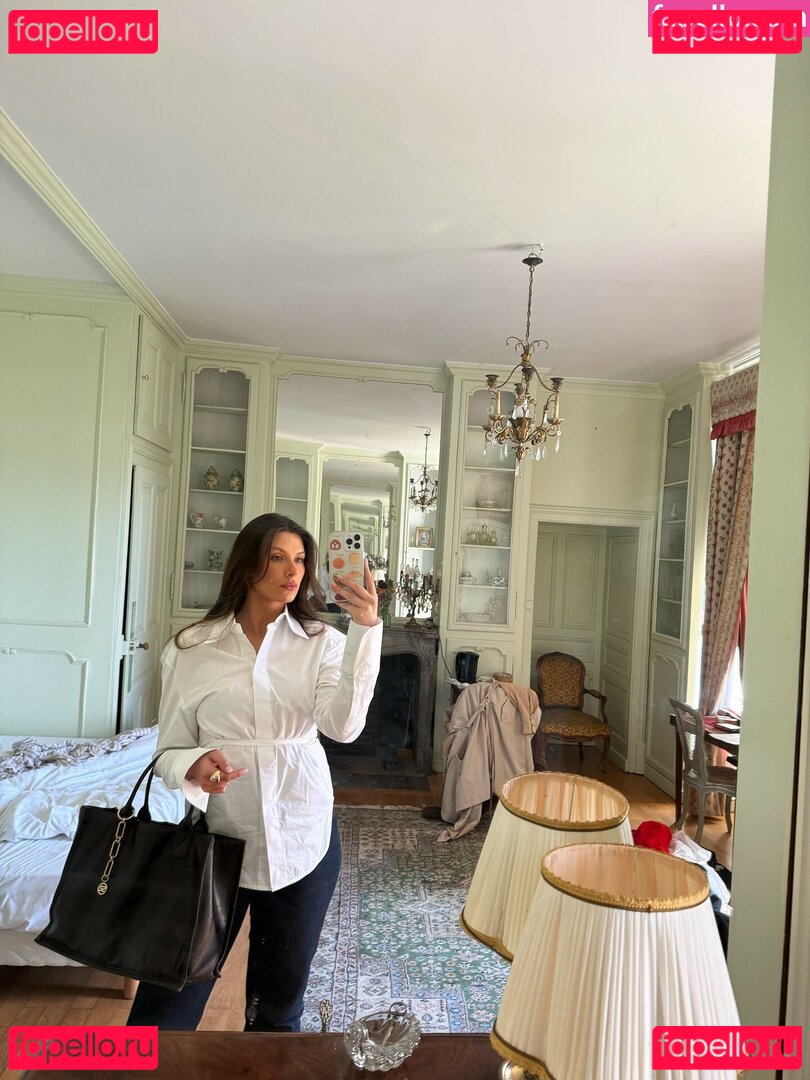 Camille Cerf / camillecerf Onlyfans Photo Gallery 