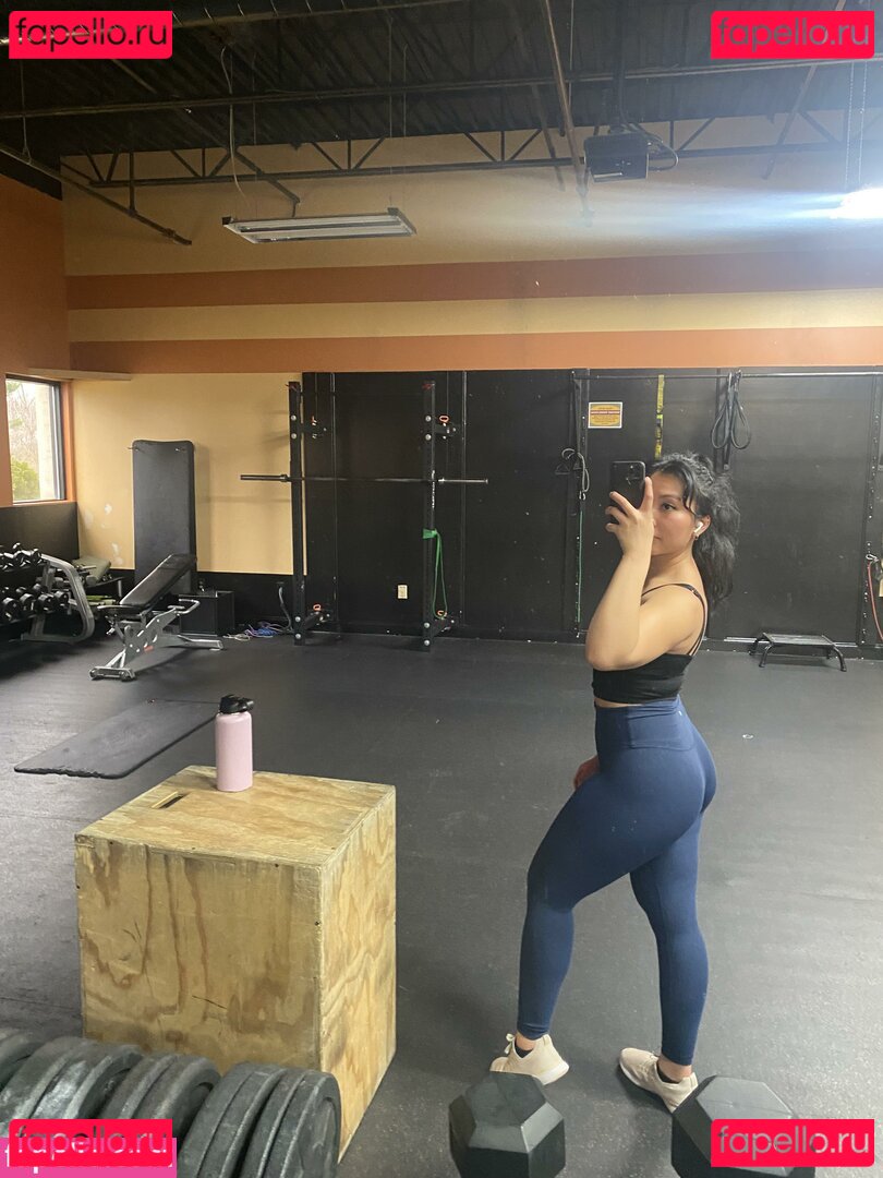 asvong / veelau / veelaux Onlyfans Photo Gallery 