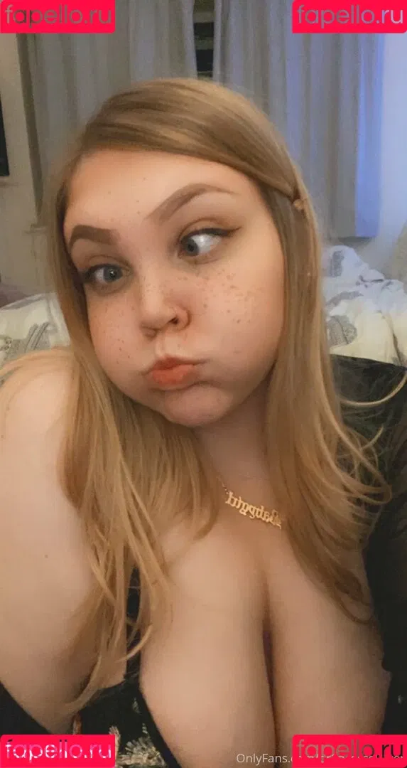pr1ncessgl1tter Onlyfans Photo Gallery 
