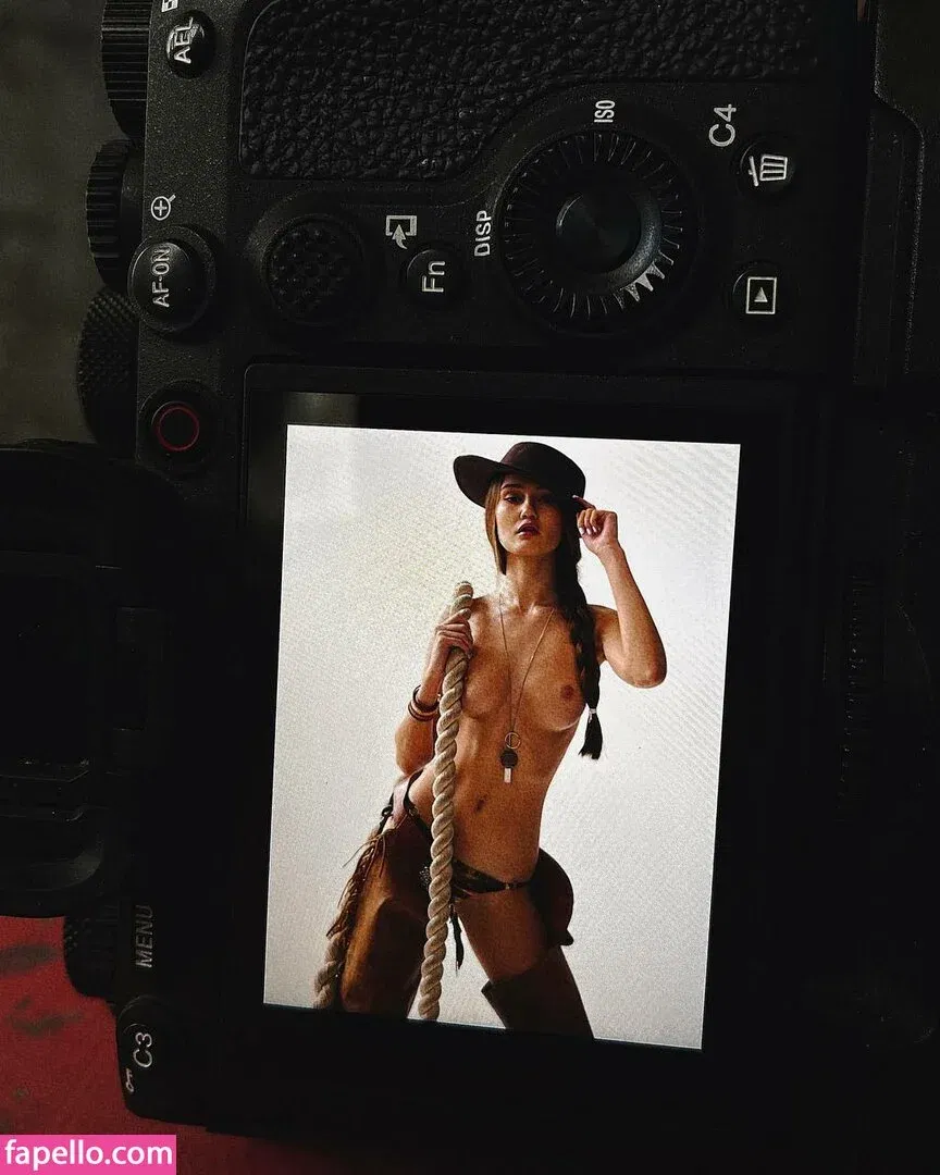 Sonya Blaze Onlyfans Photo Gallery 