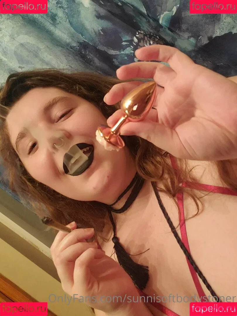 sunnisoftbodystoner Onlyfans Photo Gallery 