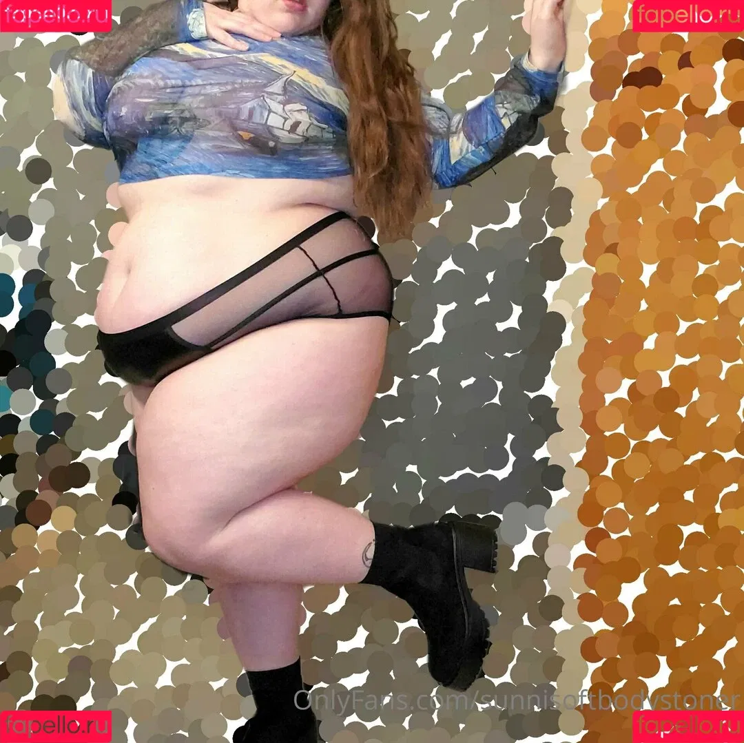 sunnisoftbodystoner Onlyfans Photo Gallery 