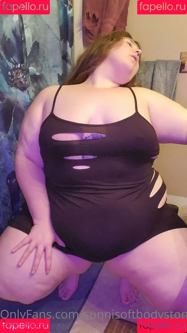 sunnisoftbodystoner Onlyfans Photo Gallery 