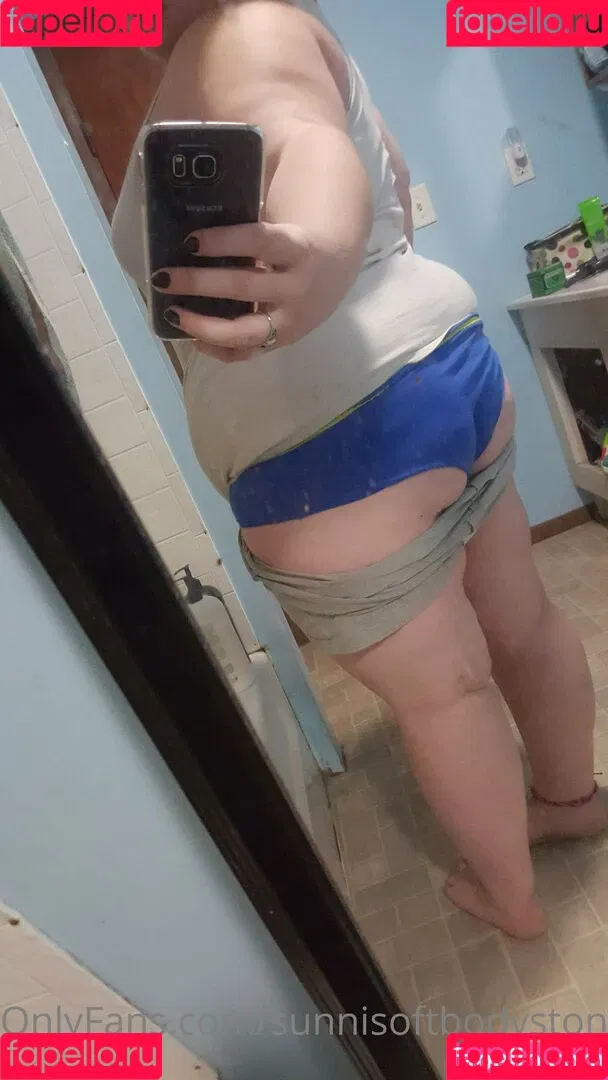 sunnisoftbodystoner Onlyfans Photo Gallery 