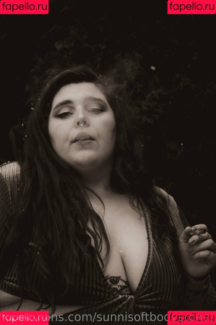 sunnisoftbodystoner Onlyfans Photo Gallery 