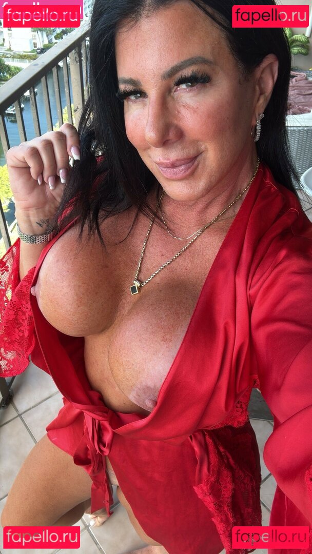 Fitazzona / Rebecca Sowell / rebecca_02.s Onlyfans Photo Gallery 