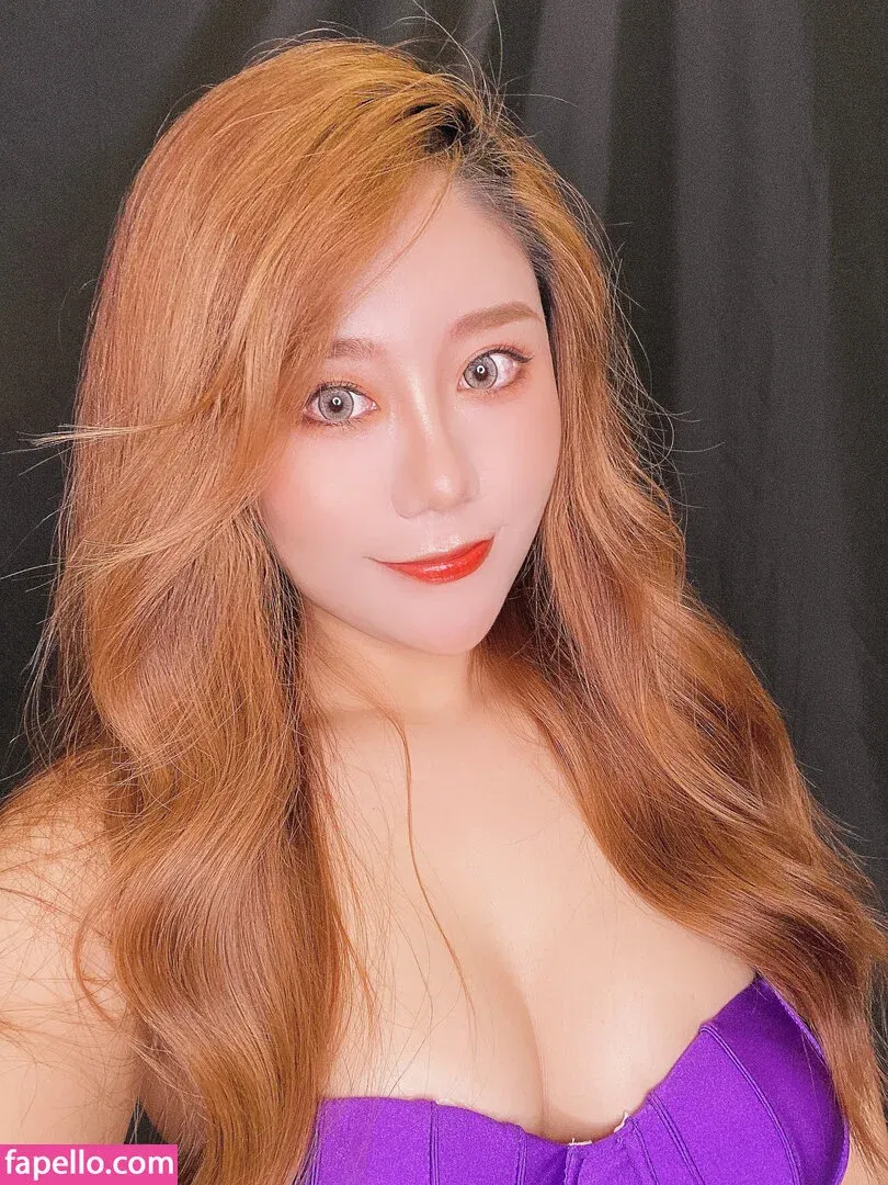 Uying Onlyfans Photo Gallery 