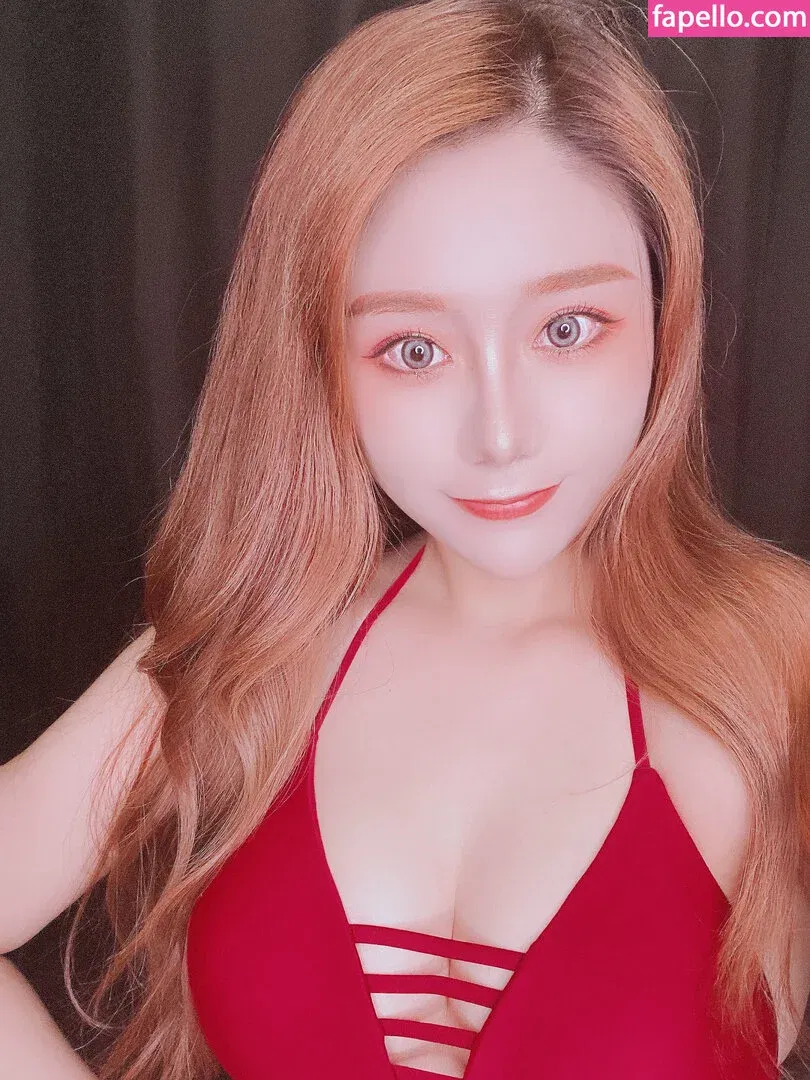 Uying Onlyfans Photo Gallery 