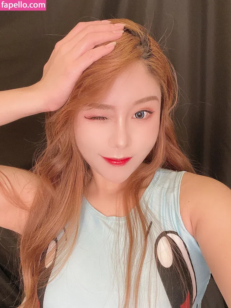 Uying Onlyfans Photo Gallery 