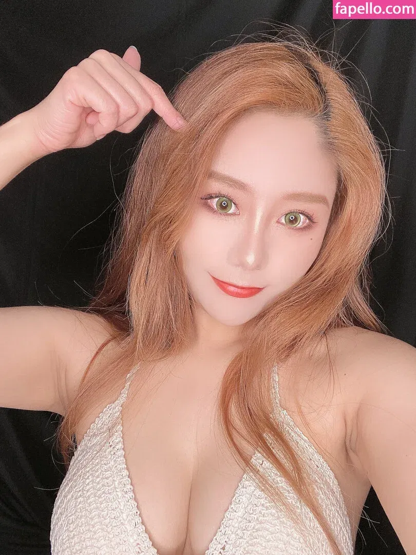 Uying Onlyfans Photo Gallery 