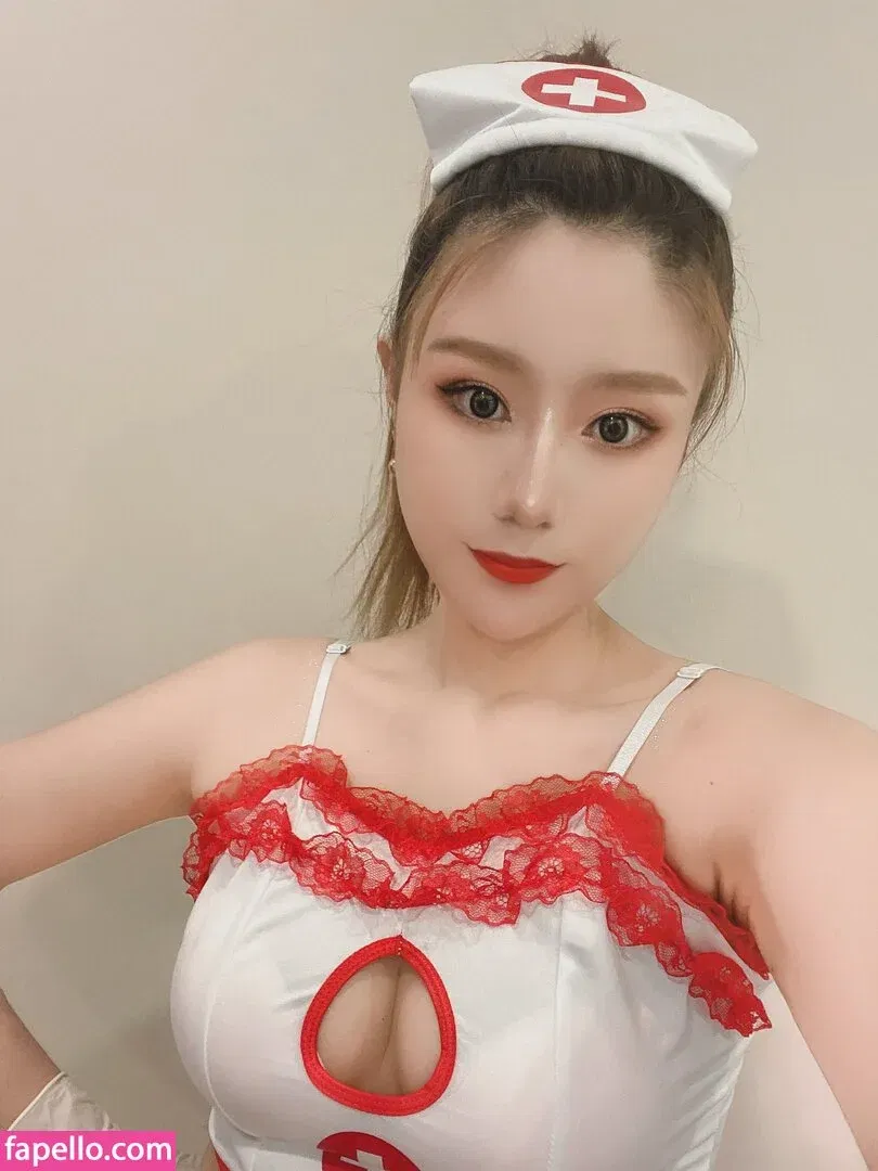 Uying Onlyfans Photo Gallery 