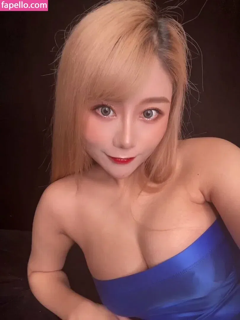 Uying Onlyfans Photo Gallery 