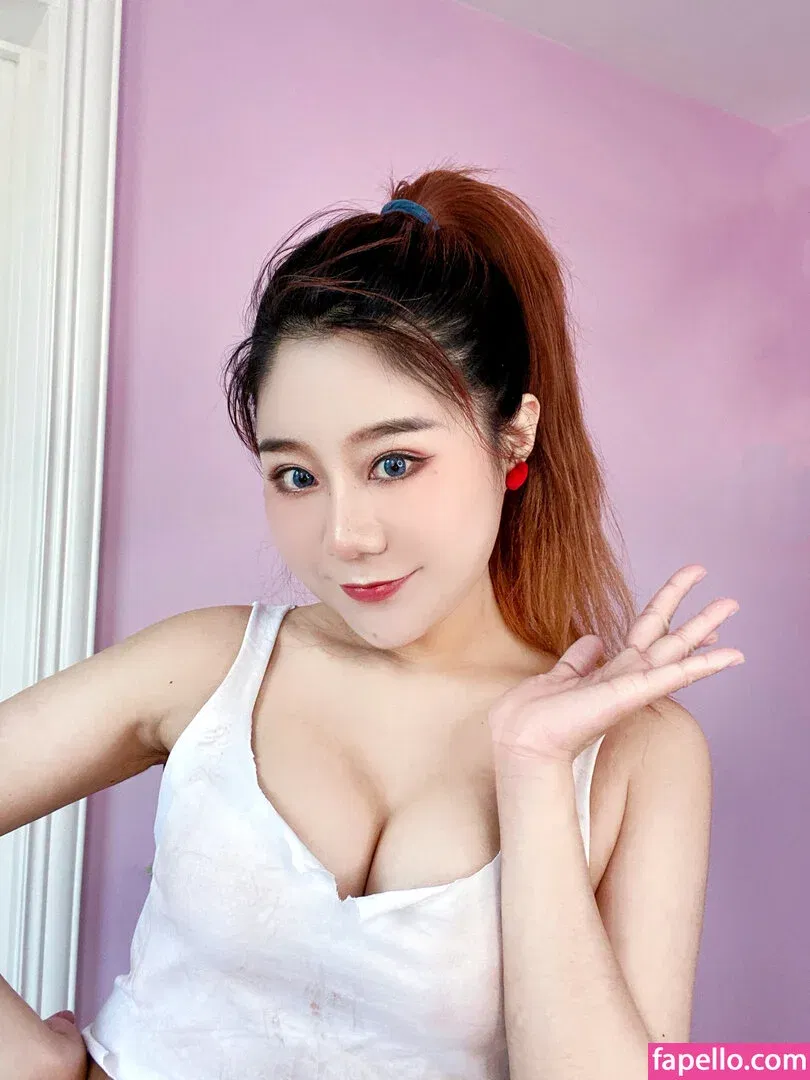 Uying Onlyfans Photo Gallery 