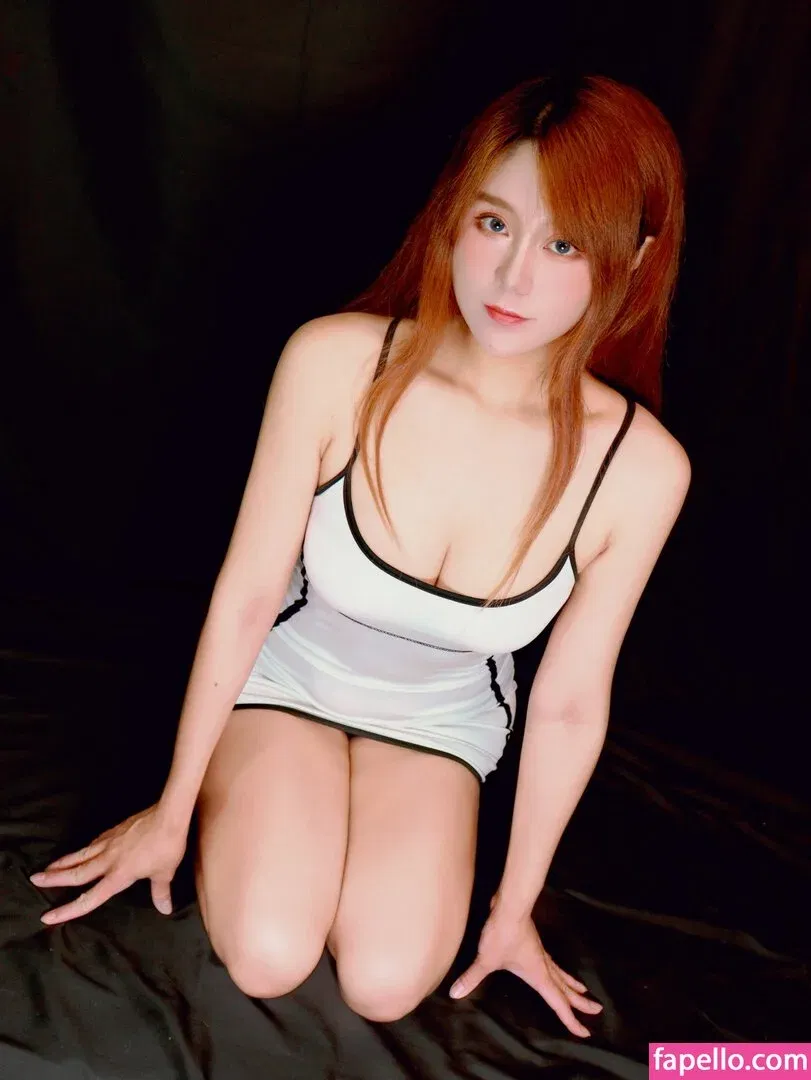 Uying Onlyfans Photo Gallery 