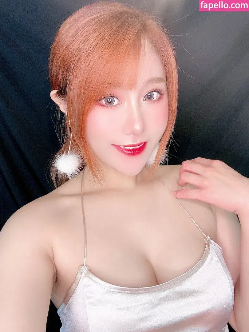 Uying Onlyfans Photo Gallery 