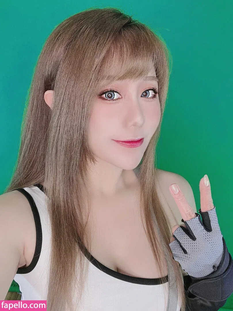 Uying Onlyfans Photo Gallery 