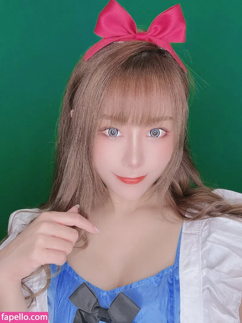 Uying Onlyfans Photo Gallery 