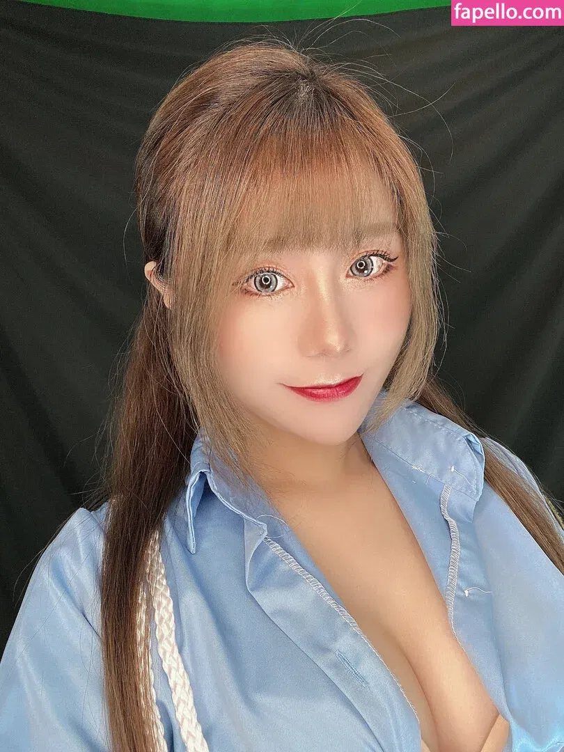 Uying Onlyfans Photo Gallery 