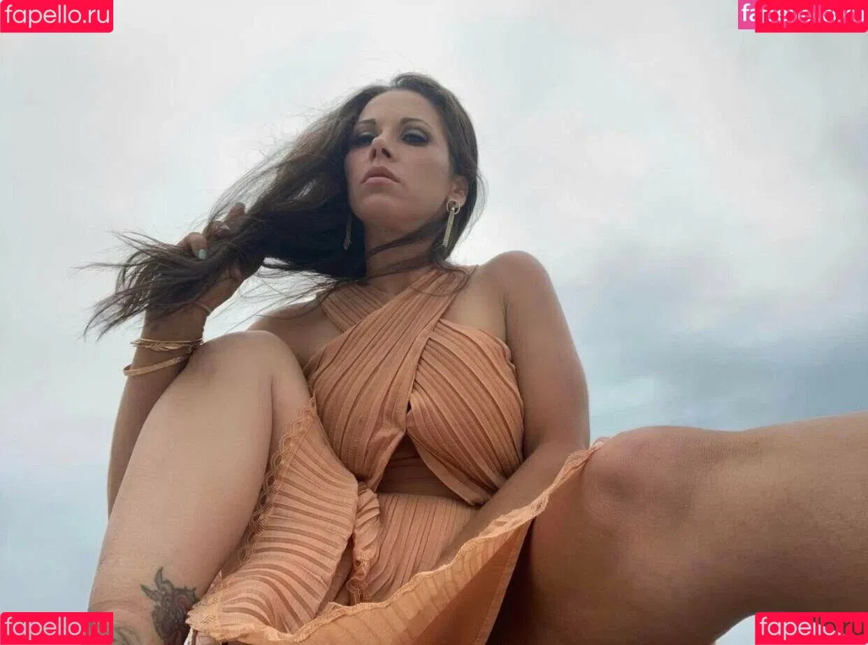 Mickie James Onlyfans Photo Gallery 