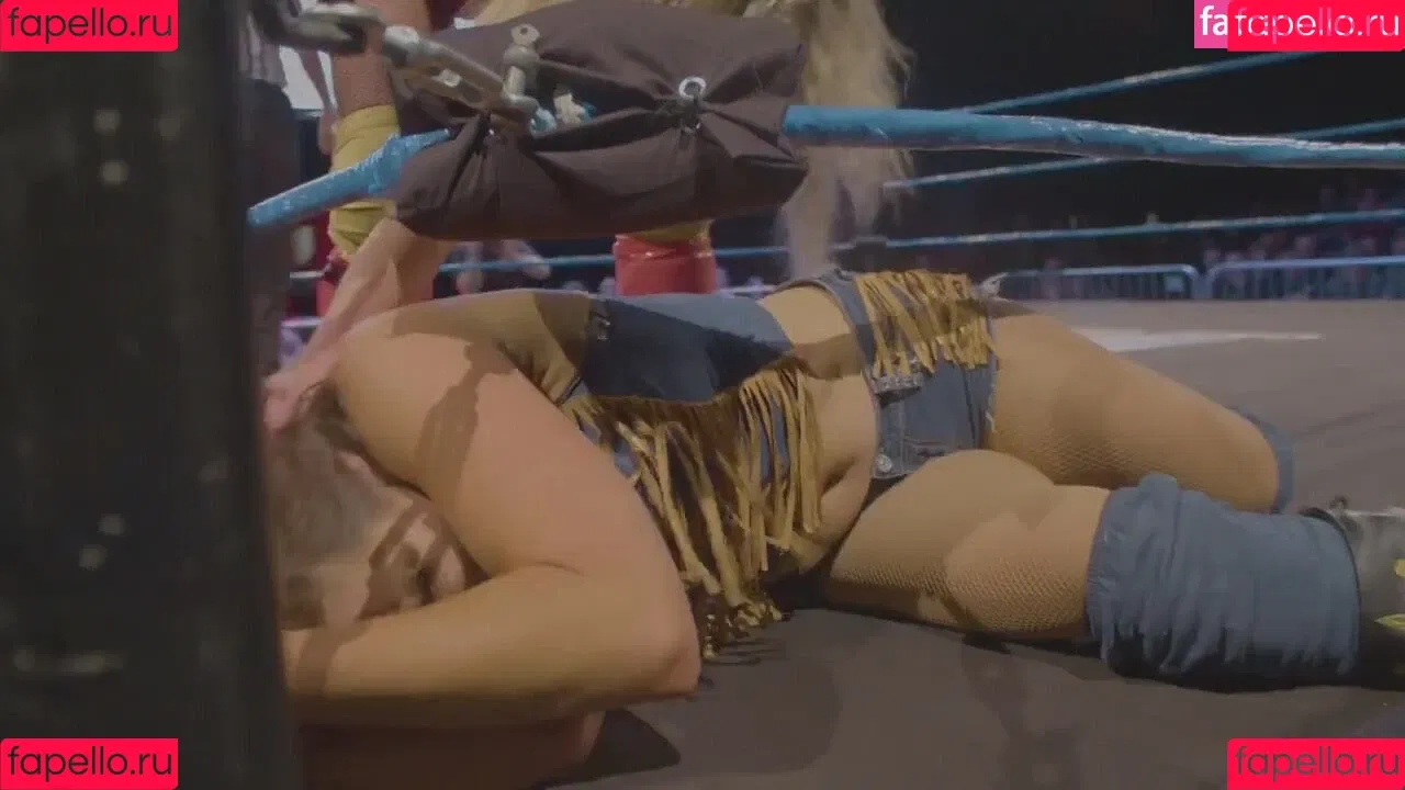 Mickie James Onlyfans Photo Gallery 