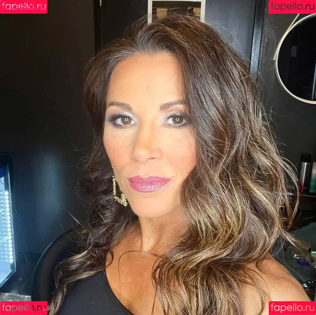 Mickie James Onlyfans Photo Gallery 